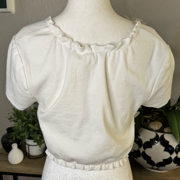 Privacy Please Ruffled Crop Top - Picture 3 of 3